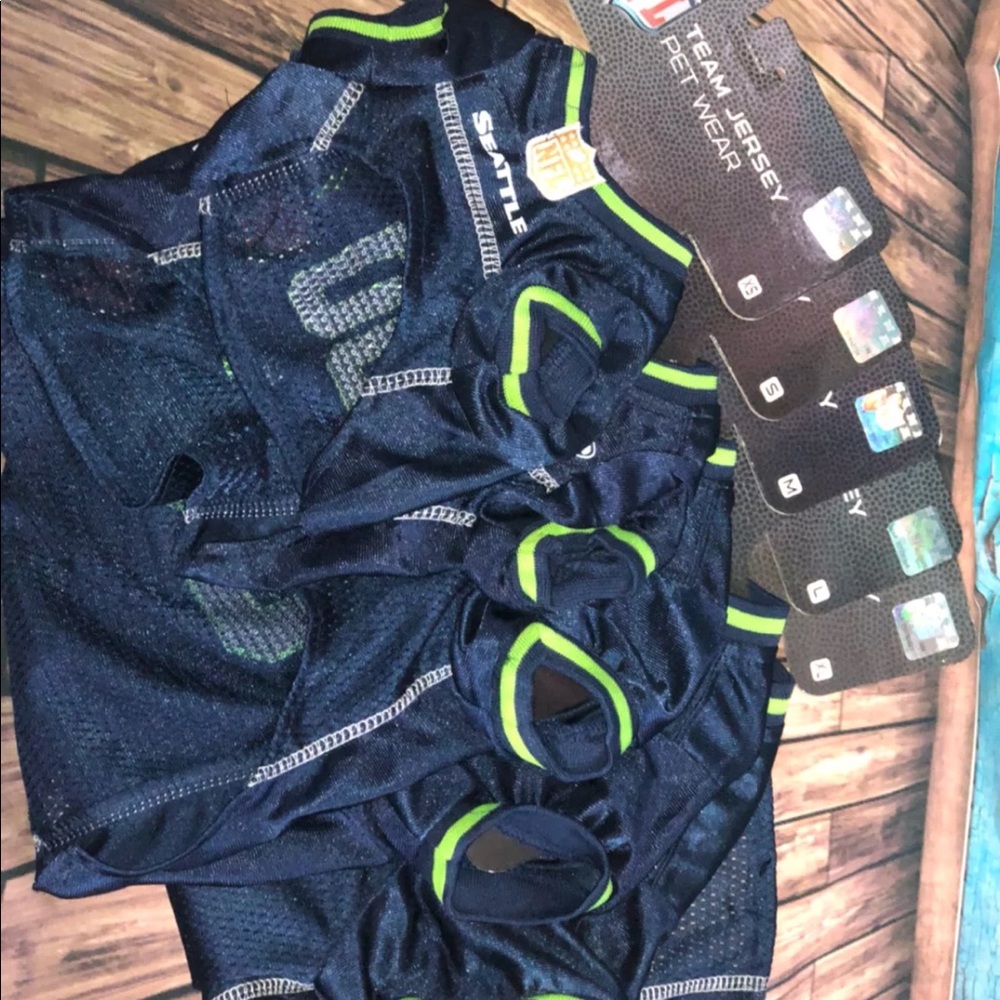 Seahawk jerseys for your pup